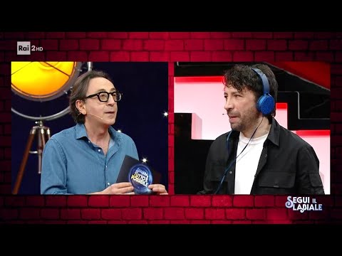Segui il labiale - Stasera tutto è possibile 22/04/2024