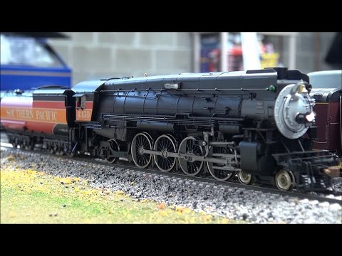 Review: Athearn MT-4 in Southern Pacific with DCC and Tsunami Sound
