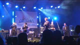 Labvēlīgais Tips - KOKI &amp; MUĻĶE SIRDS (koncertieraksts)