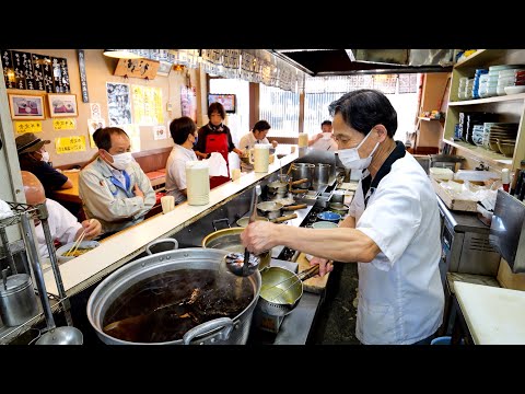 ¡Increíble pedido de tempura! Comida callejera japonesa por un día en un sencillo y popular restaurante de udon y soba repleto de clientes habituales.
