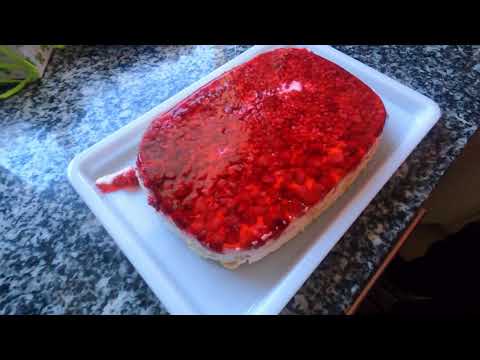 Erfrischender Himbeerkuchen ohne Backen–Schnelles und einfaches Rezept/Hotel Garni Pension Alpenrose