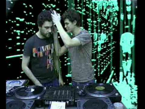 B-Voice vs Anrilov - RTS.FM.040209 (VJ Mix by Khz)