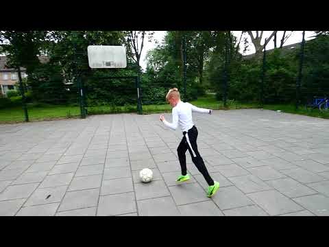 Pleintjesvoetbal (Leeuwendans) - Allard