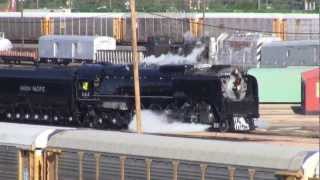 preview picture of video 'Union Pacific 844 leaves Cheyenne'