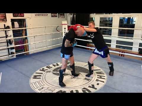 Hook Counter - Step in and knee