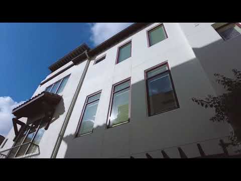 What a luxury home looks like in one of Houston’s premier locations.