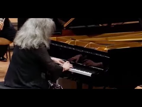 Argerich/Barenboim/Berliner Philharmoniker: Beethoven Piano Concerto No. 1 (2024)