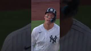 Aaron Judge's 373rd career HR tied his teammate Paul Goldschmidt ... with Goldschmidt on base ????