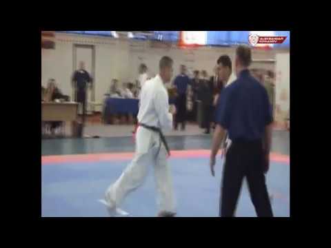 sensei Aleksandar Komanov 3 dan punches KO ipon 19 years old