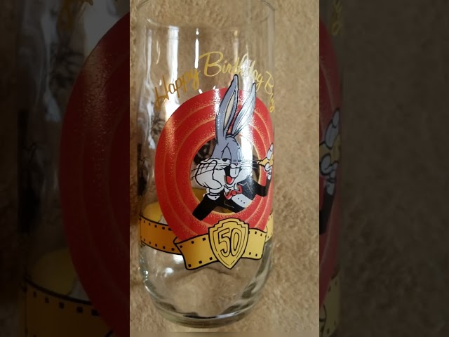 Vídeo relacionado con Jazwares Looney Tunes Tweety Bird - Peluche para dormir de 18 pulgadas, ultrasuave, con licencia oficial de Warner Brothers a partir de 2 años