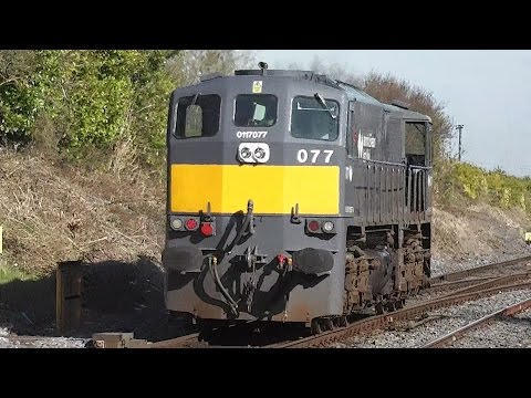 IE 071 Class Loco 077 Light Engine + 22000 Class DMU - Kildare Station