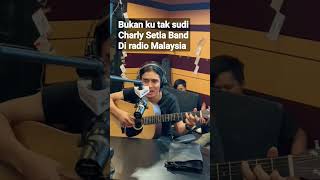 Download lagu charly Van Houten Setia Band di radio Malaysia #charlyvht #setiaband #st12 #shorts #viral mp3 Download lagu charly Van Houten Setia Band di radio Malaysia #charlyvht #setiaband #st12 #shorts #viral mp3