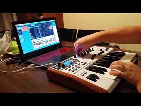 Демонстрация работы MIDI-клавиатуры Arturia KeyLab 25