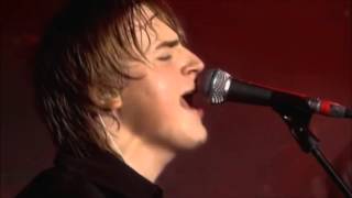 Too Close For Comfort (Live) - McFly