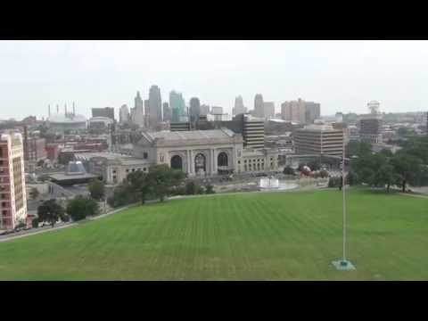 Kansas City, Missouri - panorama view of the skyline