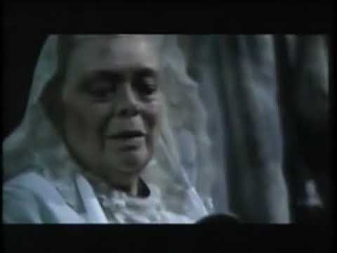 80-year-old Martha Mödl as the Countess (Tchaikovsky: Pique Dame)