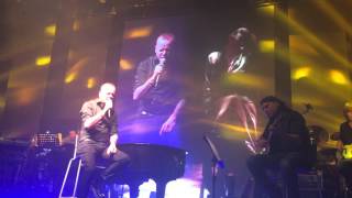 Gigi D'Alessio feat. Valentina Stella - Vaseme @ La Cigale (Parigi)
