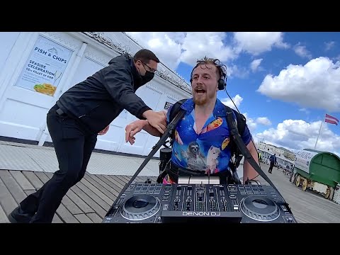 Detained DJ escapes SECURITY!