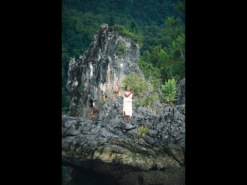 Vicky Salamor - PAPUA SURGA YANG TERSEMBUNYI (ANNE COVER)