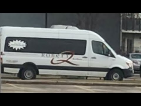 Robert Q AirBus Arriving to Days in Wellington road south London, Ontario. Canada