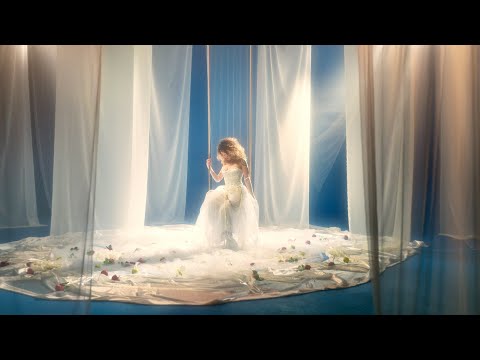 Sena Şener - Affettim Herkesi (Official Video)