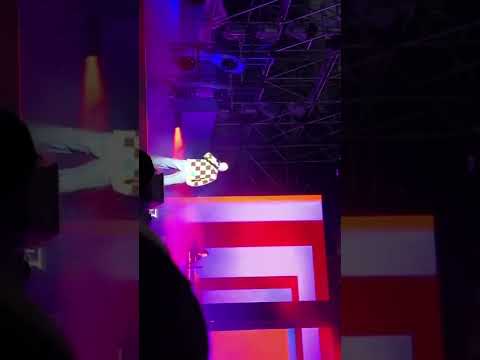 2022.10.10 Lauv - Who LIVE @ SLSL In KOREA