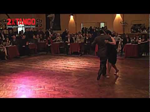 Facundo dela Cruz y Paola Sanz Milonga Milongueando en Milonga Parakultural Sept 2012