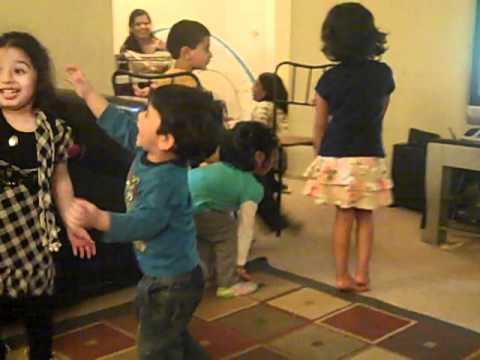 Dyuti Baby : Party hat Sinchan