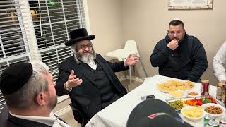 Rav Mota Frank: Shiur for the Israeli community in Houston (הרב מוטה פראנק) - התמונה מוצגת ישירות מתוך אתר האינטרנט יוטיוב. זכויות היוצרים בתמונה שייכות ליוצרה. קישור קרדיט למקור התוכן נמצא בתוך דף הסרטון