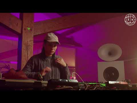 rRoxymore | themuddshow