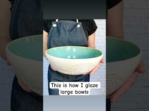 This is how I glaze my large bowls, and a couple tricks I’ve learned over the years. #pottery #glaze
