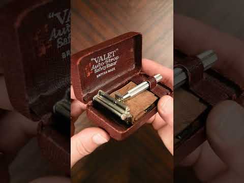 ASMR | 1940's Unused Vintage Valet Auto Strop-Safety Razor, British Made #asmr #wetshaving #old