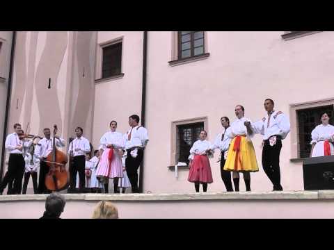 Korytná, Strání - zámek Ořechov