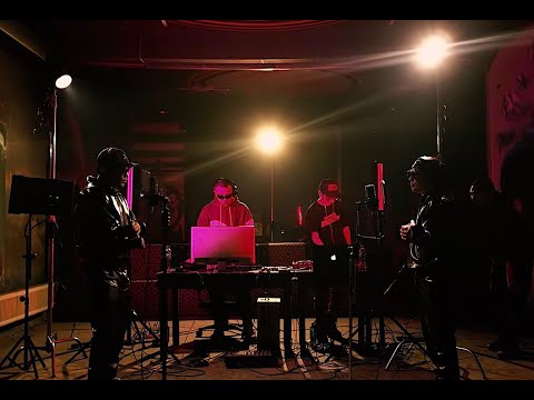 2 KHUU - ENE BOL BI (LIVE STUDIO VERSION)