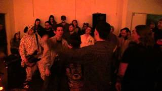 Gorilla Threat - Hold Your Ground (Gorilla Biscuits cover)