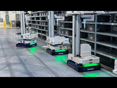 AI robots picking ecommerce orders in fully automated warehouse | Brightpick