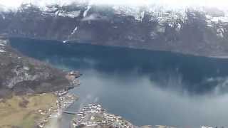 preview picture of video 'Stegastein viewpoint, Norway'