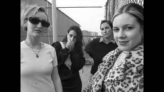 Luscious Jackson - Satellite ( 11/17/1993 Providence, RI )