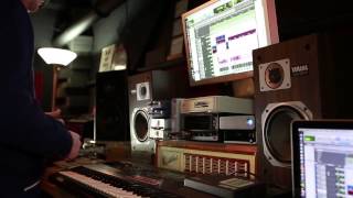 Jake One: The Making of the Beat for Drake&#39;s &quot;Furthest Thing&quot;  www.snarejordan.com