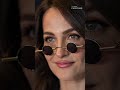 Elli Avram FACECARD