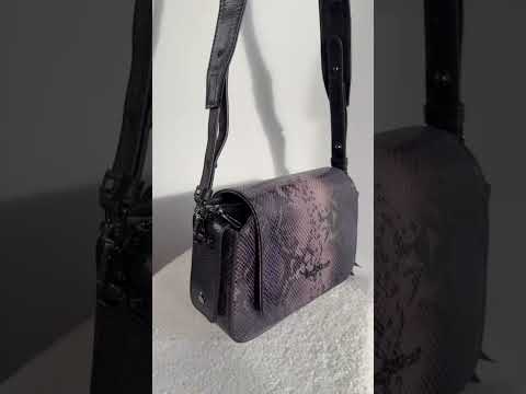 Сумка кросс-боди женская Tony Bellucci натуральная кожа лазерная обработка фиолетовый питон (0480-Y1) - фото 1 - id-p2856819446