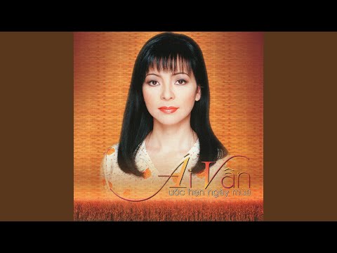 Thể hiện bởi Ái Vân