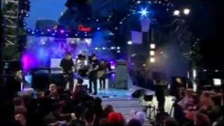 Three Days Grace - I Hate Everything About You (live @ MMVA&#39;s 2004)