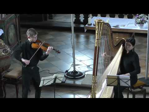 Emilia Euler, 15 (Harfe) und Clemens Reißenweber, 14 (Violine)  C. Saint- Saëns: Fantasie op.124