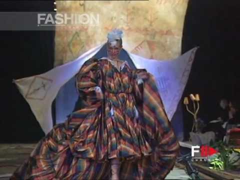 "John Galliano" Autumn Winter 1996 1997 Paris pret a porter woman by Fashion Channel