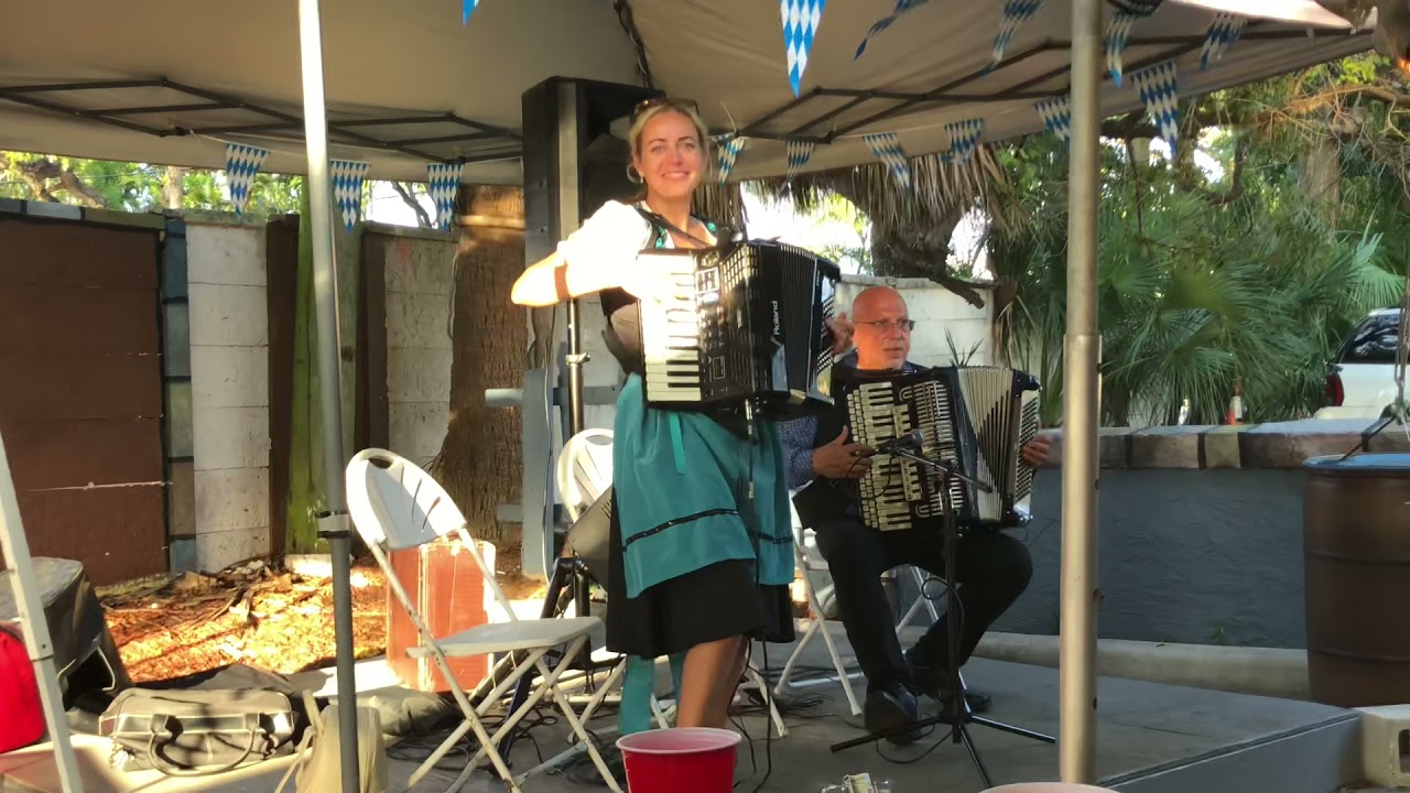 Promotional video thumbnail 10 for Dueling Accordions