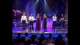 MOCEDADES &quot;COMO ABEJA AL PANAL&quot;