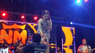Download lagu BERPISAH DIUJUNG JALAN - ALMERA SABRINA - NEW MONATA - LIVE PERFORM AT PASAR BANGGI REMBANG 2024 mp3