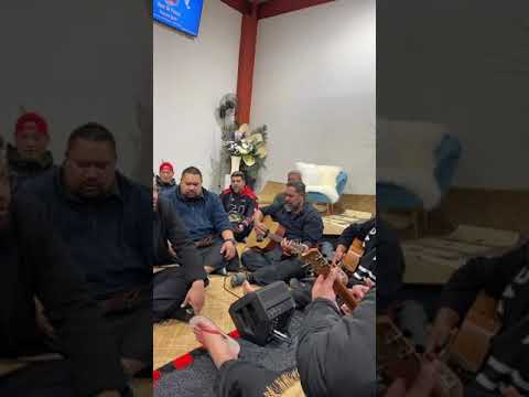 Himi 519 A hoku Na’apa’alilo ē.