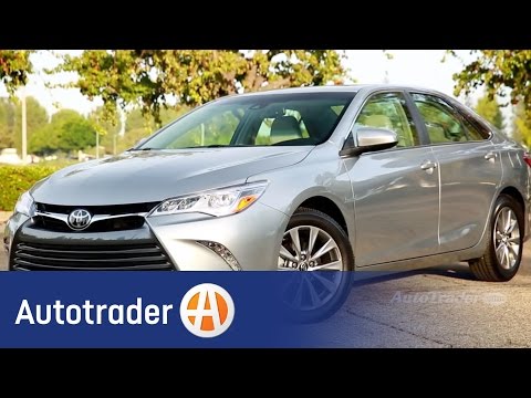 2015 Toyota Camry | 5 Reasons to Buy | Autotrader